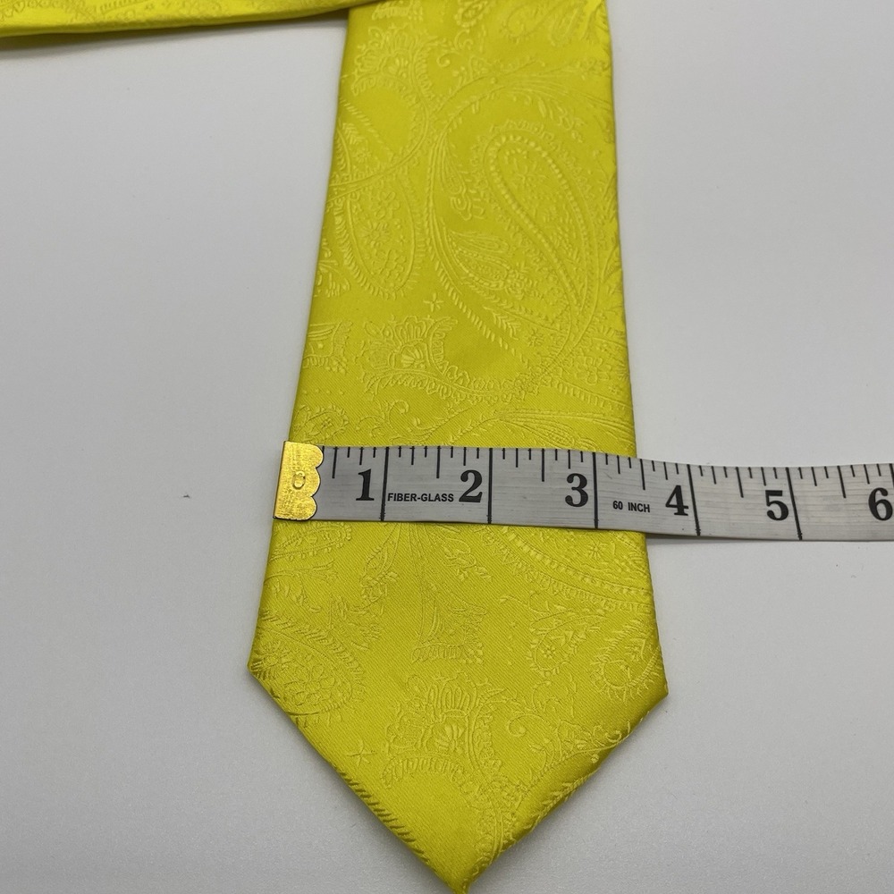 Vesuvio Napoli NeckTie YELLOW Color Paisley Design Mens Neck Tie Polyester‎ - Picture 3 of 3